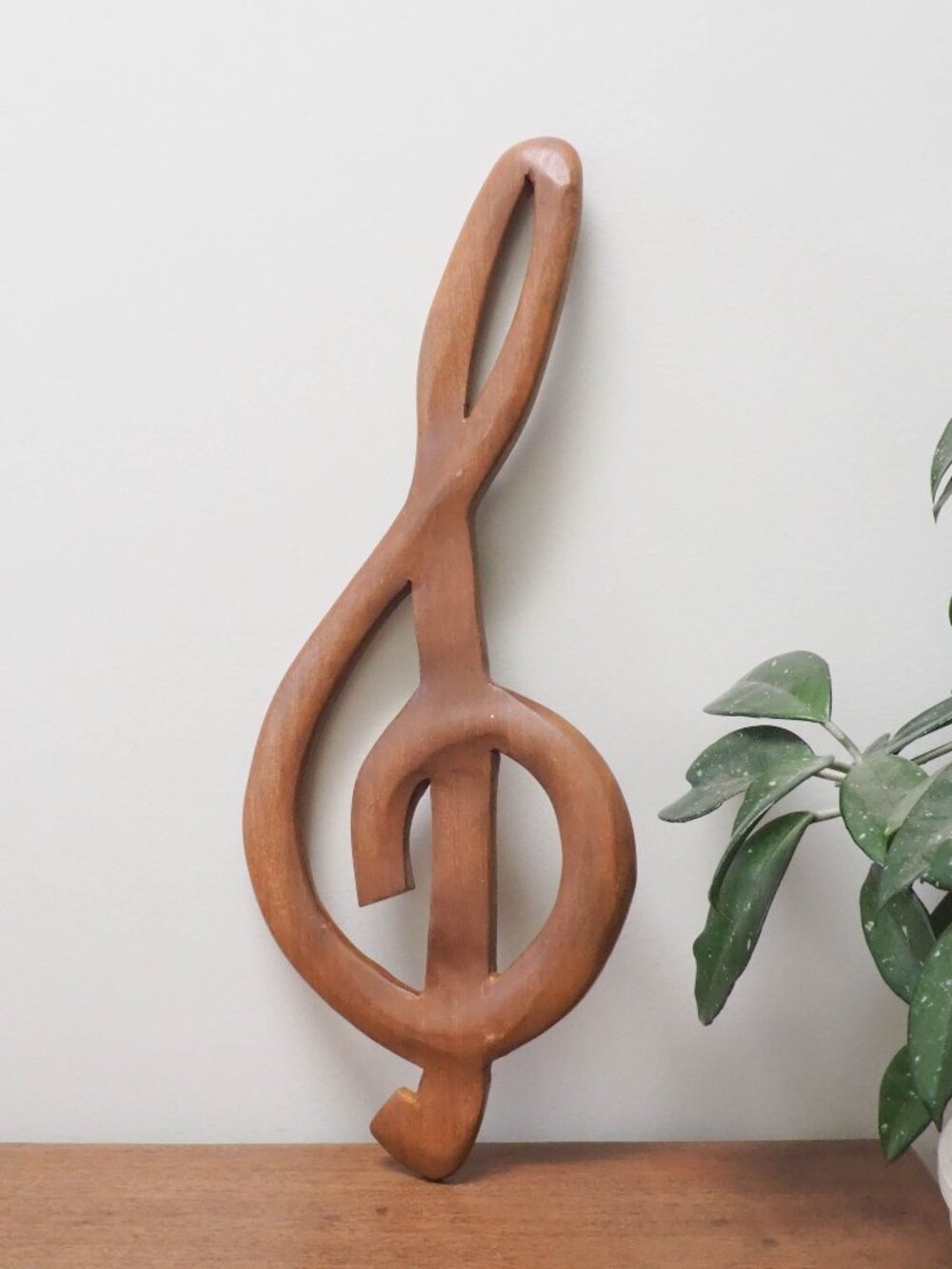 Vtg Wood Carved Musical Note - Wooded Treble Clef Wall Plaque